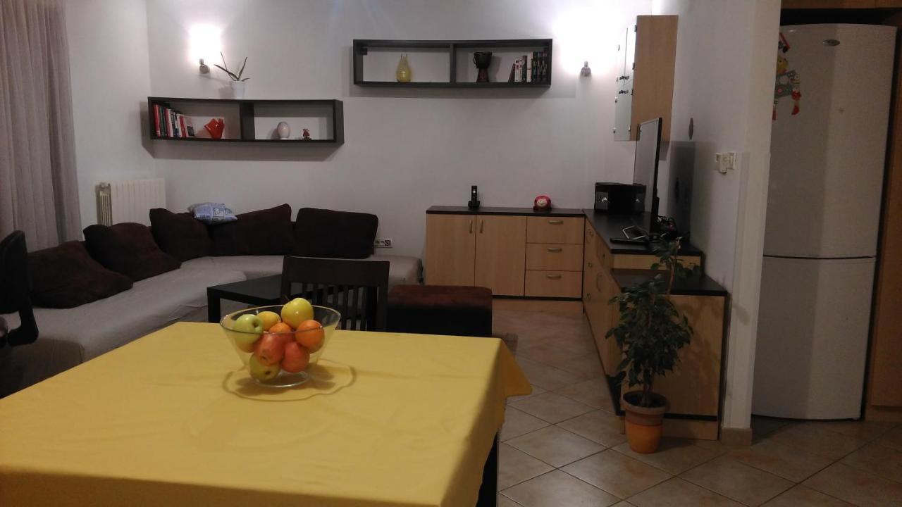 Lair By The Sea - Stoja, Pula Appartement Buitenkant foto